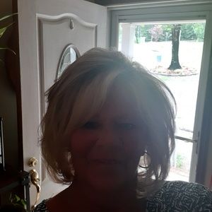 Meet your Posher, Nuala